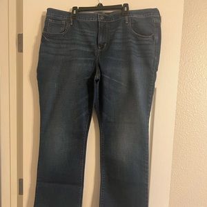 NWOT Old Navy Bootcut Jeans Size 18